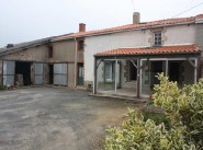 City / village house La Planche