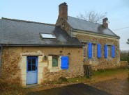 City / village house Marcon