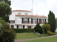 City / village house Vertou