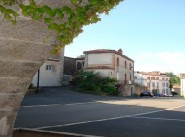 Purchase sale city / village house Clisson