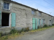 Real estate Maillezais